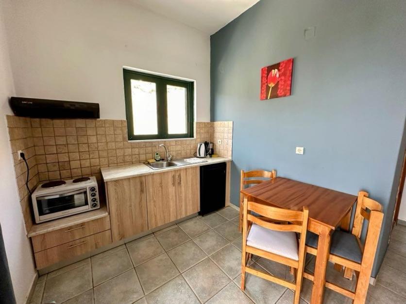 4Seasons Sfakia Apartment Khora Sfakion Bagian luar foto