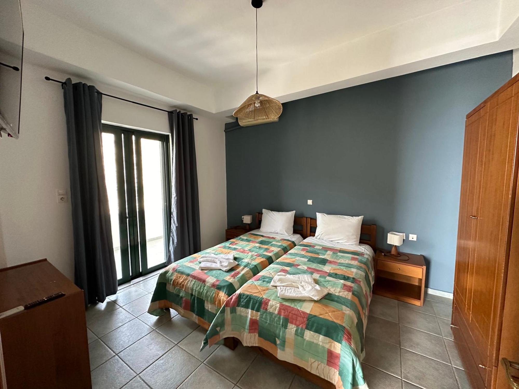 4Seasons Sfakia Apartment Khora Sfakion Bagian luar foto