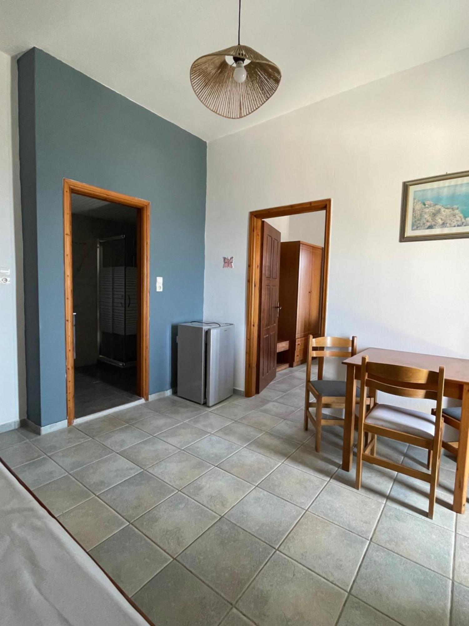 4Seasons Sfakia Apartment Khora Sfakion Bagian luar foto